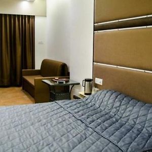 Hotel Lake View Mahabaleshwar